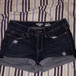 levi’s jean shorts